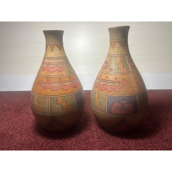Signed Pottery Set Of 2 Aztec Mayan Wedding Vases Storytelling Matching - Picture 8 of 9